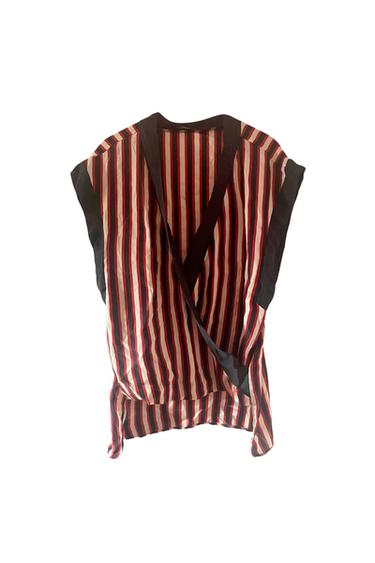 BRAND NEW WITHOUT TAG, NEVER WORN ZARA 100 SILK HIGH LOW BLOUSE. IN COLORS RED, BLACK, AND WHITE. SIZE SMALL.