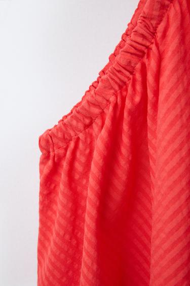 ROBE À TEXTURE - Rouge de Zara - Image 3