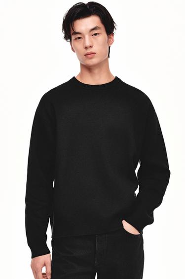 SOFT TEXTURED SWEATER - Black by Zara