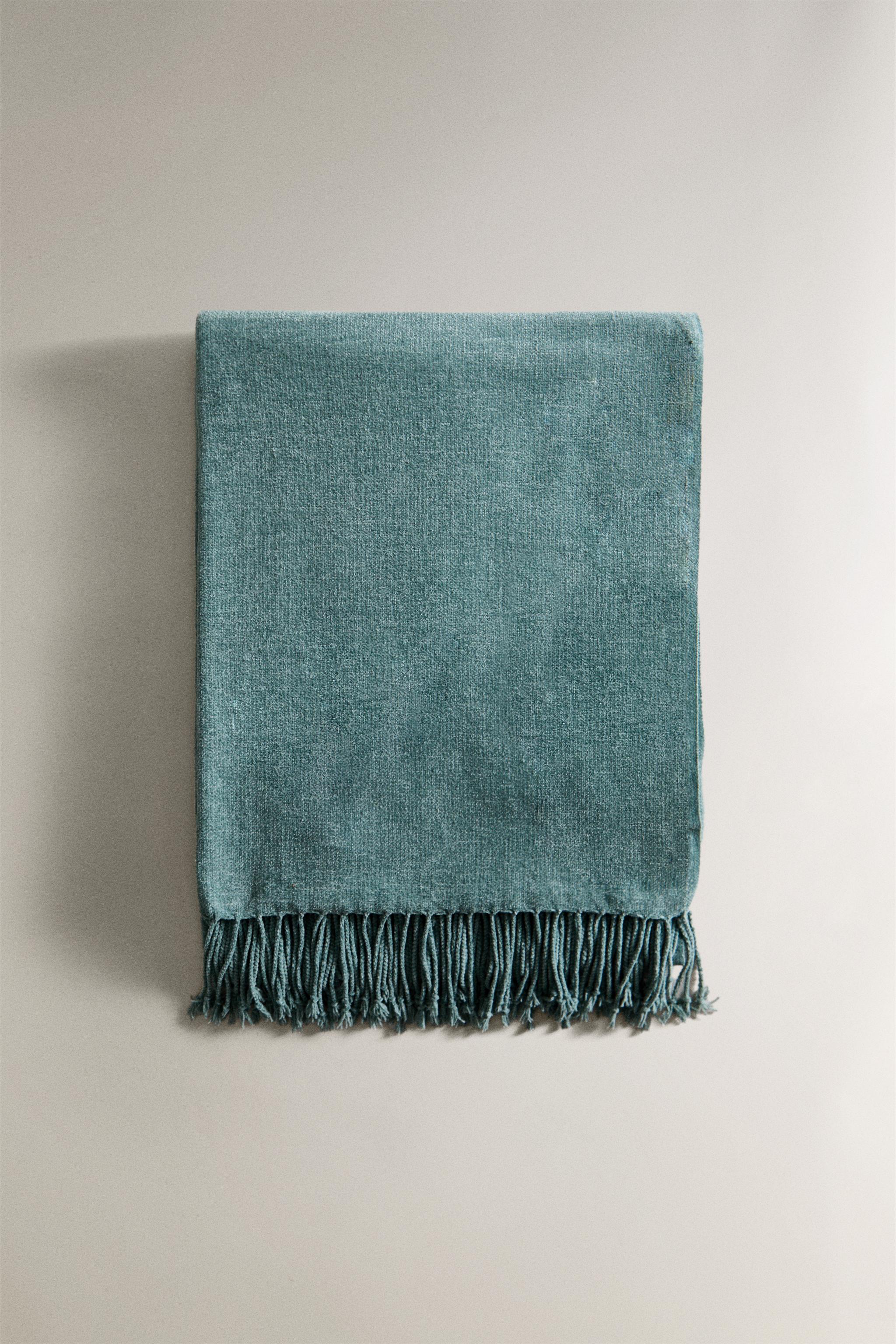 CHENILLE BLANKET