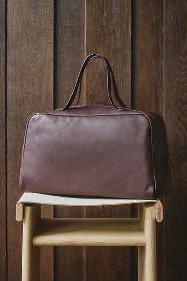 BOLSO VIAJE PIEL - Rojo Burdeos de Zara