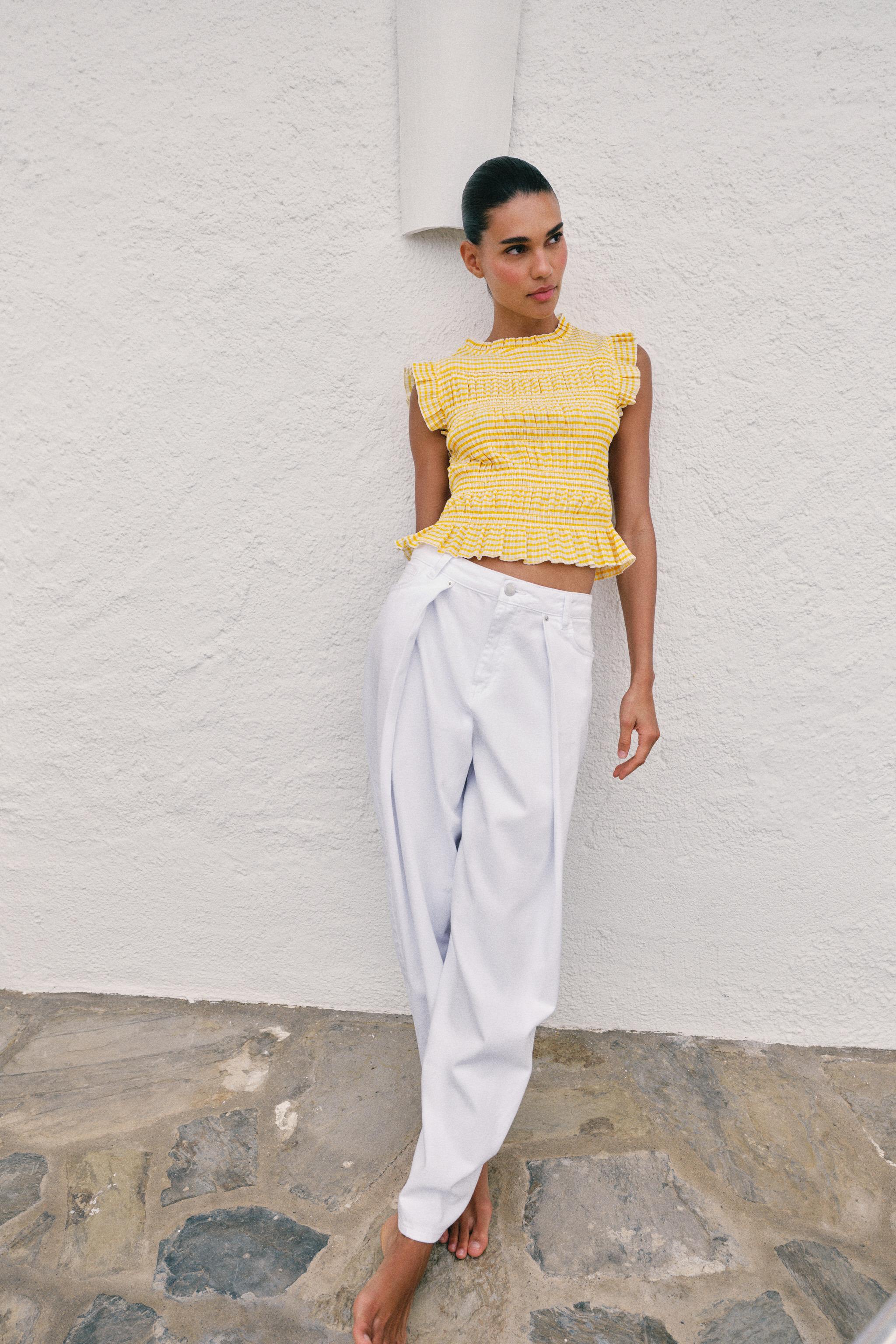 GINGHAM SMOCKED TOP — Ecru/Yellow
