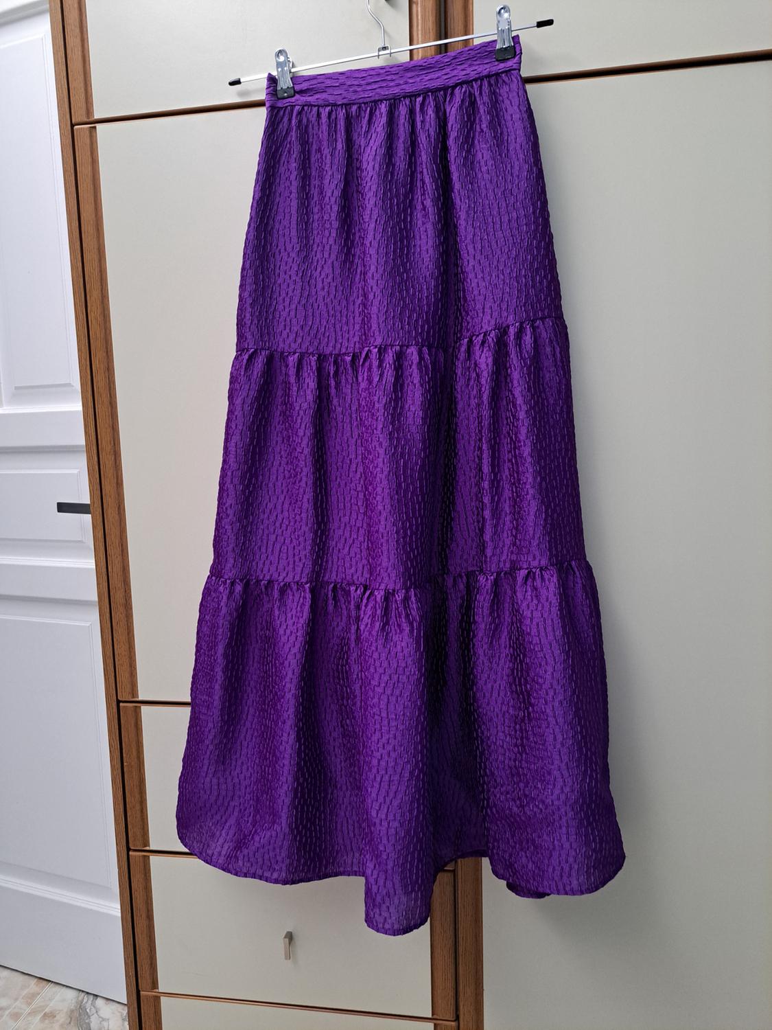 VOLUMINOUS MIDI SKIRT - Image 2