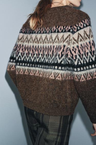 PULL EN MAILLE JACQUARD EFFET BROSSÉ - Vison foncé de Zara - Image 2