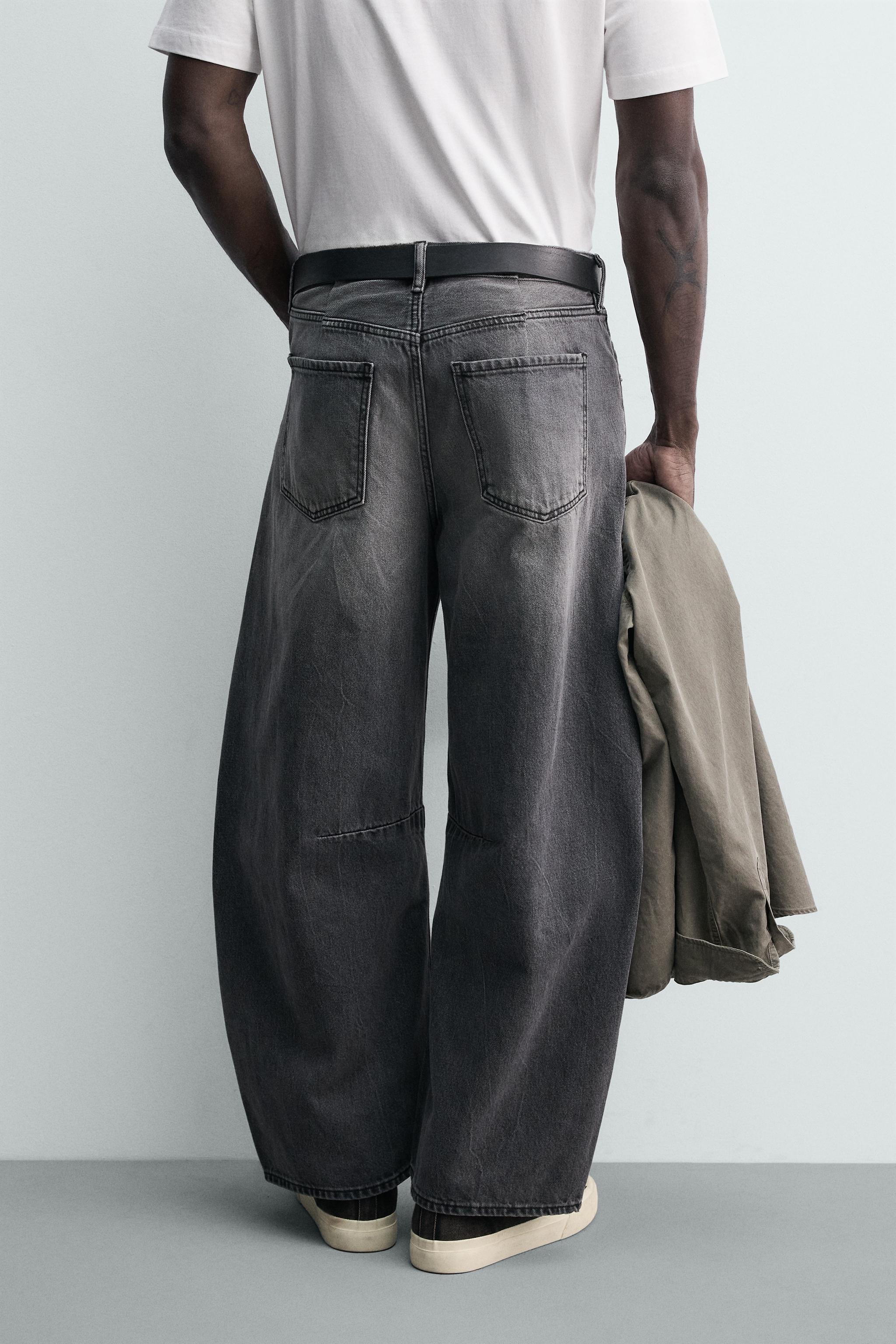 RELAXED BARREL FIT JEANS WITH DARTS