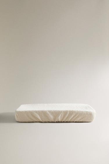CHILDREN'S STRIPED CHANGING MAT COVER - striped by Zara