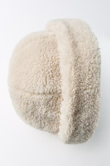 BONNET EFFET MOUTON - Écru de Zara - Image 5