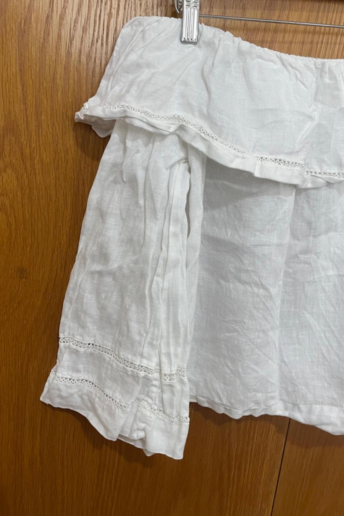 LINEN TOP WITH RUFFLE TRIM - Image 3