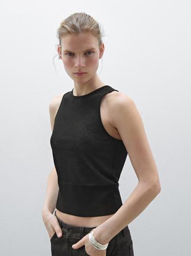 Top semitransparente cuello redondo - Negro de Zara