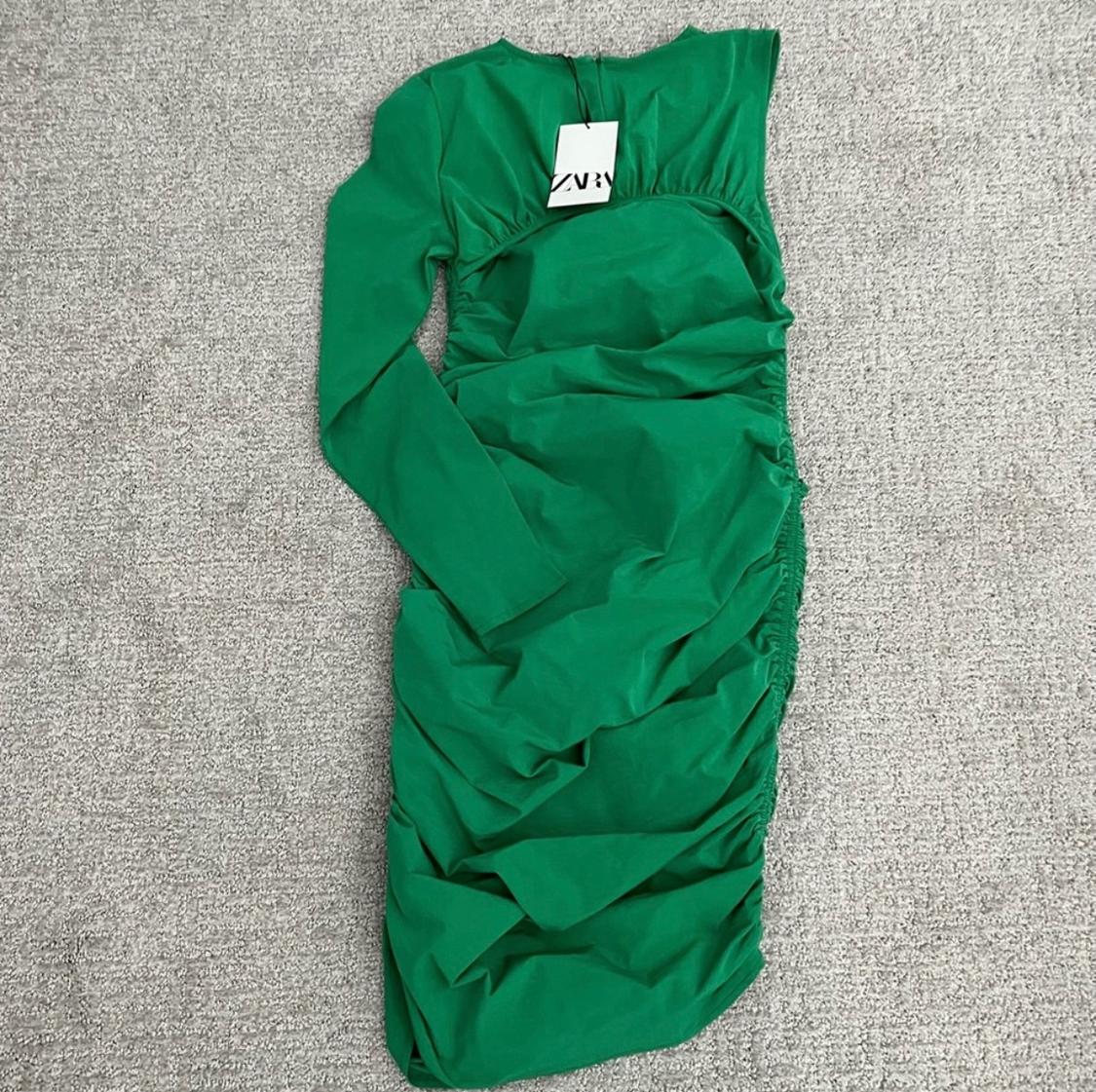 RUCHED ASYMMETRIC DRESS - Image 2