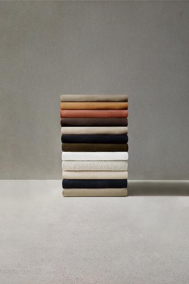 غلاف كتان للكرسي بذراعين ARMCHAIR 01 - خَام الخاص بـ Zara