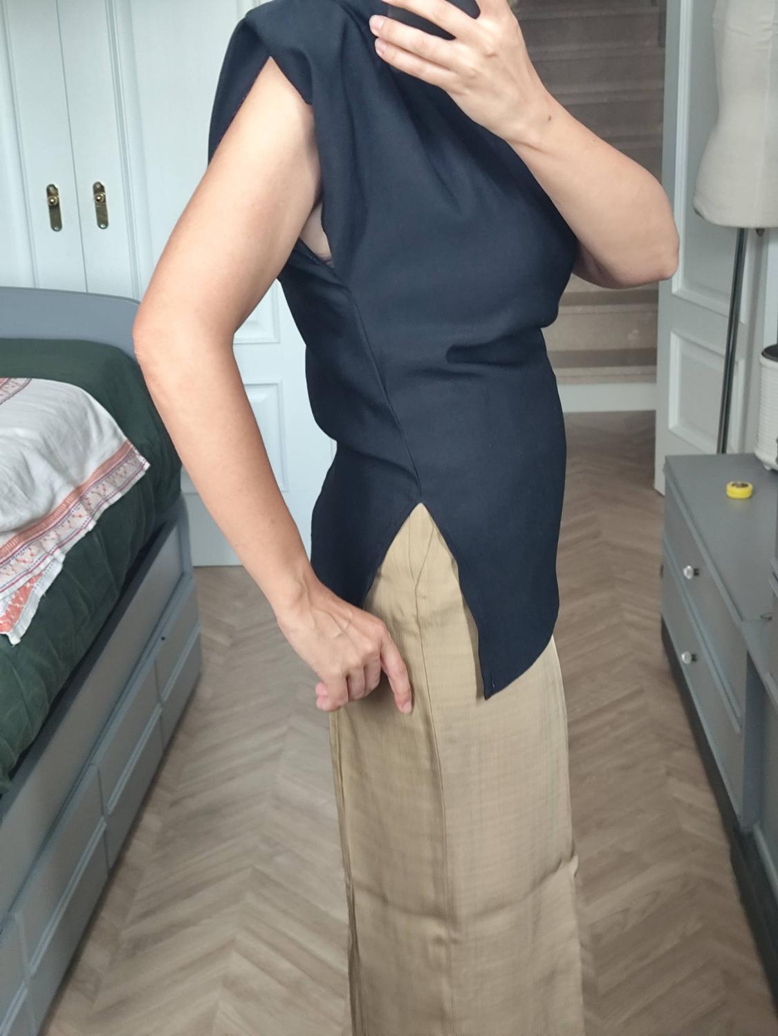 GATHERED TOP WITH SHOULDER PADS - Image 3