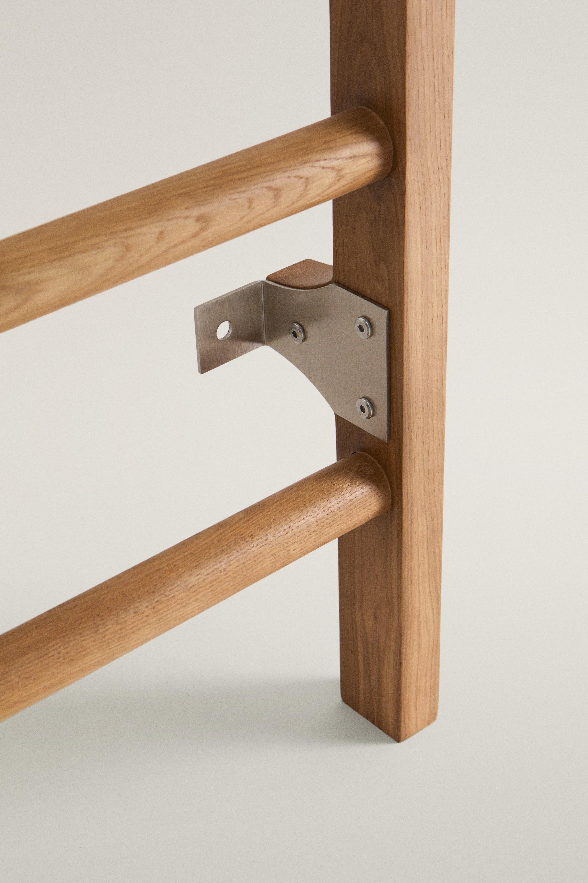 OAK SPORT SWEDISH LADDER