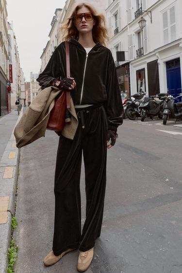 جاكيت مخمل بغطاء للرأس - بني داكن الخاص بـ Zara