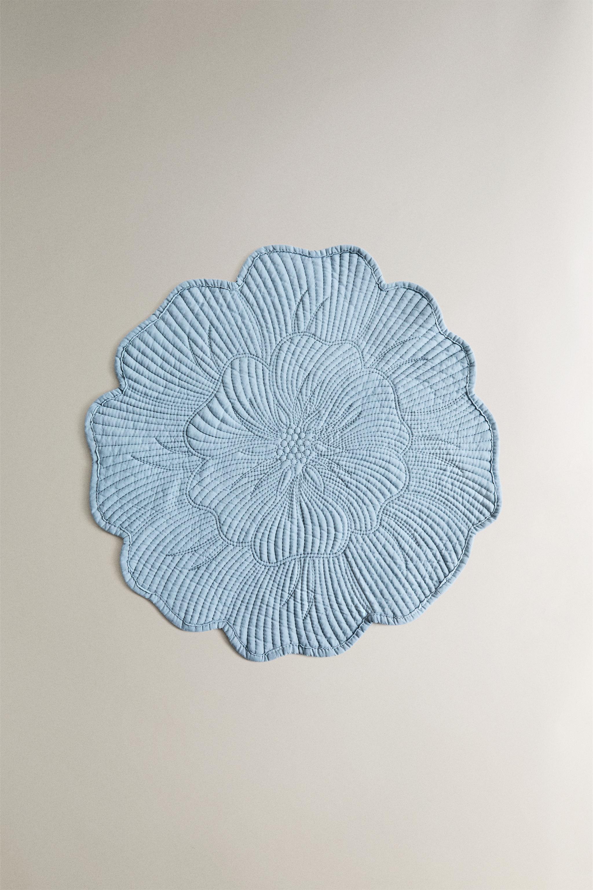 Zara QUILTED FLORAL PLACEMAT