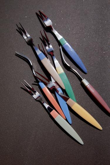 SET OF APERITIF FORKS WITH RESIN HANDLE (SET OF 8) - Silver by Zara