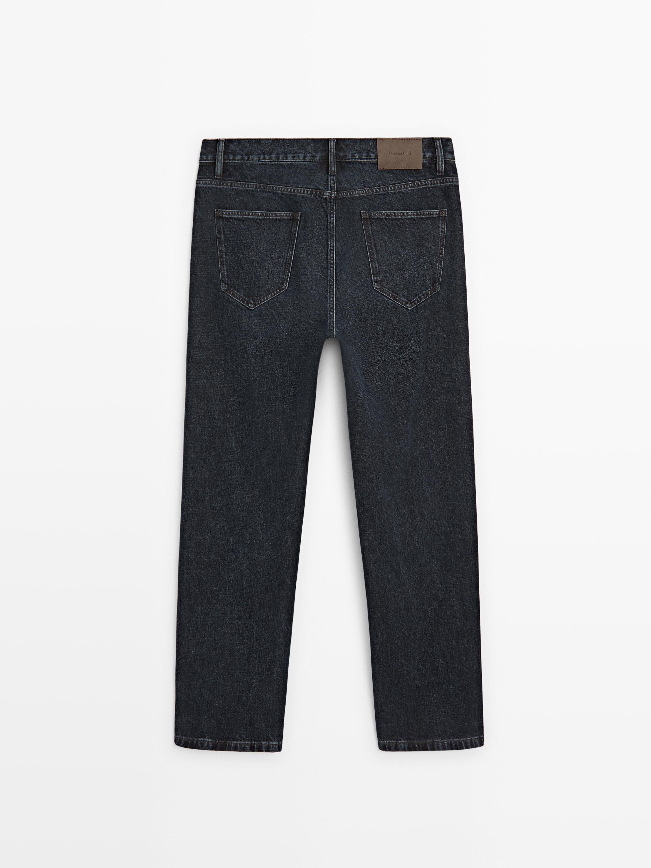 Straight-leg jeans
