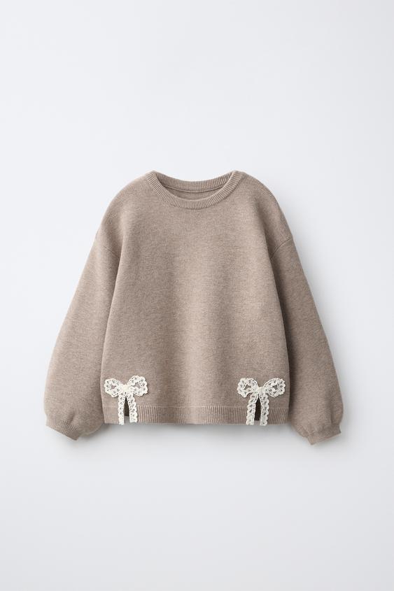STRICKPULLOVER MIT SCHLEIFEN UND SPITZE - Braun / Braungrau von Zara - Bild 0