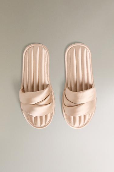 CHAUSSONS BOUT OUVERT MATELASSÉS SATIN - Beige de Zara - Image 3
