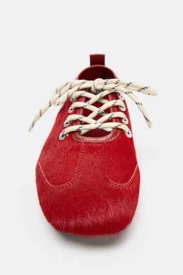 BALLERINES EN CUIR EFFET FOURRURE - Rouge de Zara - Image 4