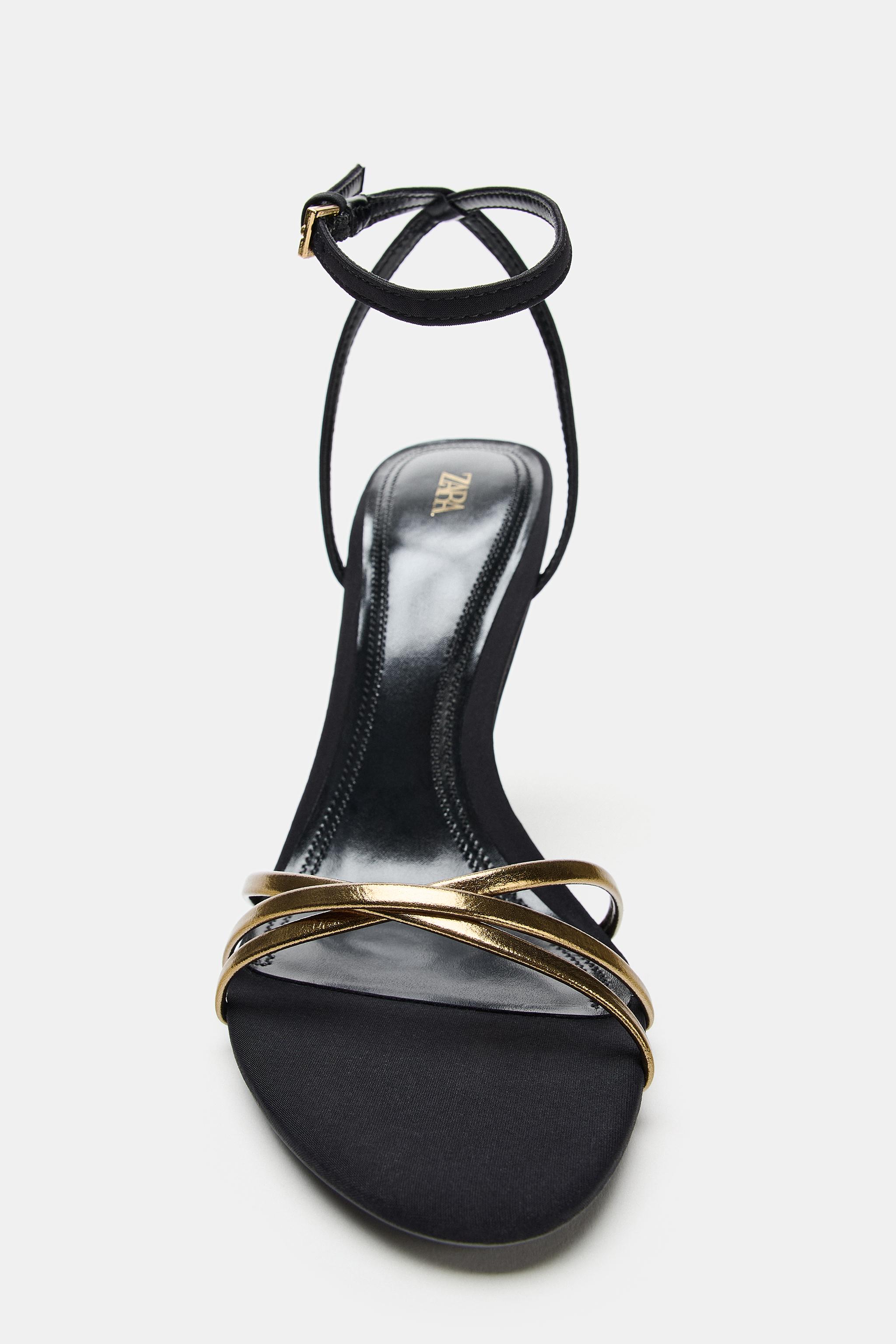 SANDALES À TALONS ET BRIDES MÉTALLISÉES