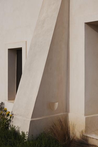 LAMP | CERAMIC WALL LIGHT - White by Zara