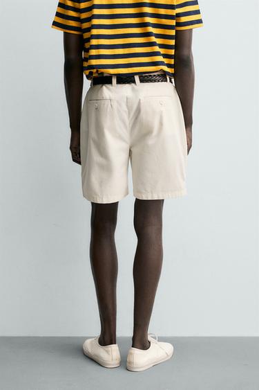 SHORT REGULAR FIT AVEC PLIS - Blanc cassé de Zara - Image 2