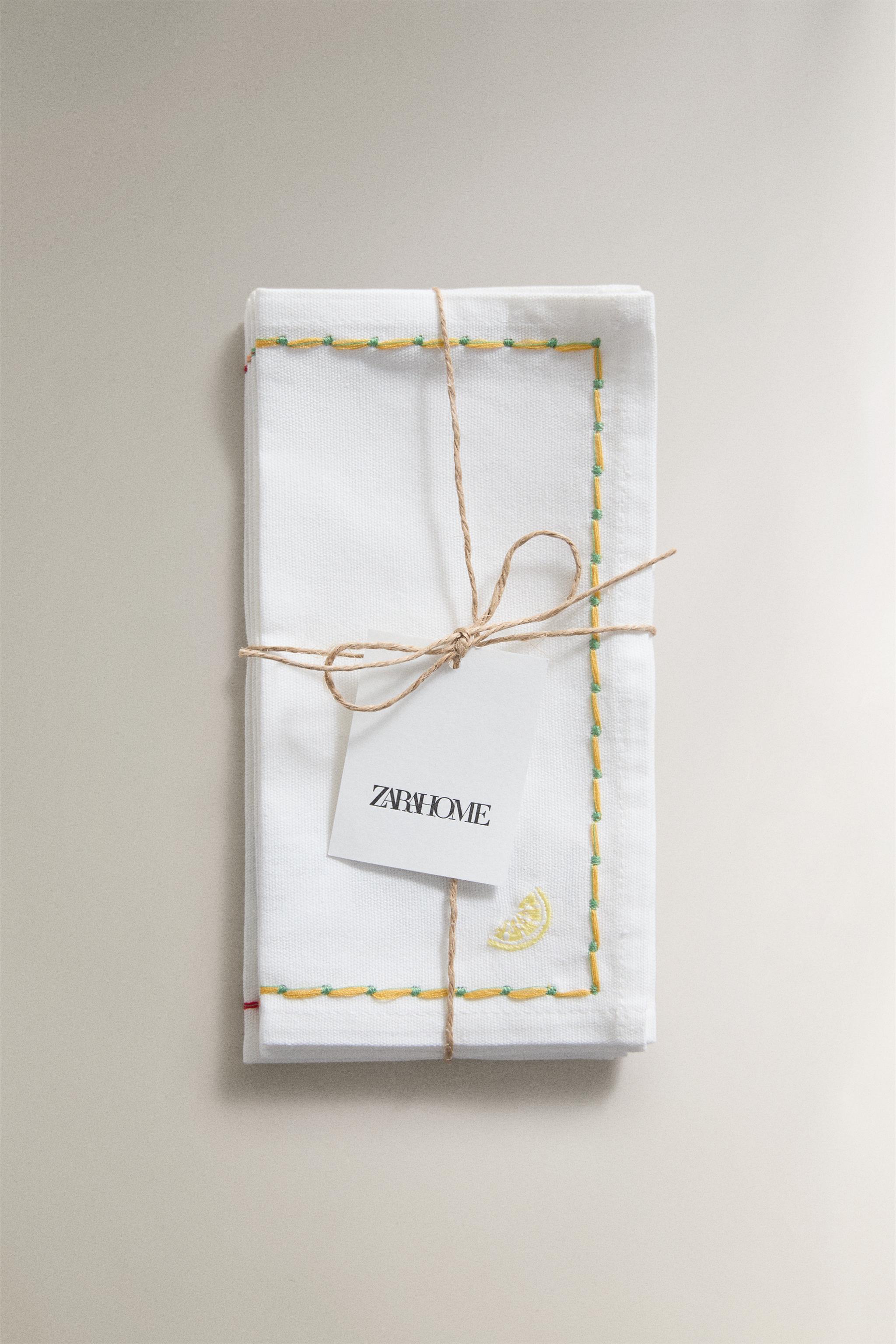 SET OF FRUIT COCKTAIL NAPKINS (SET OF 4)