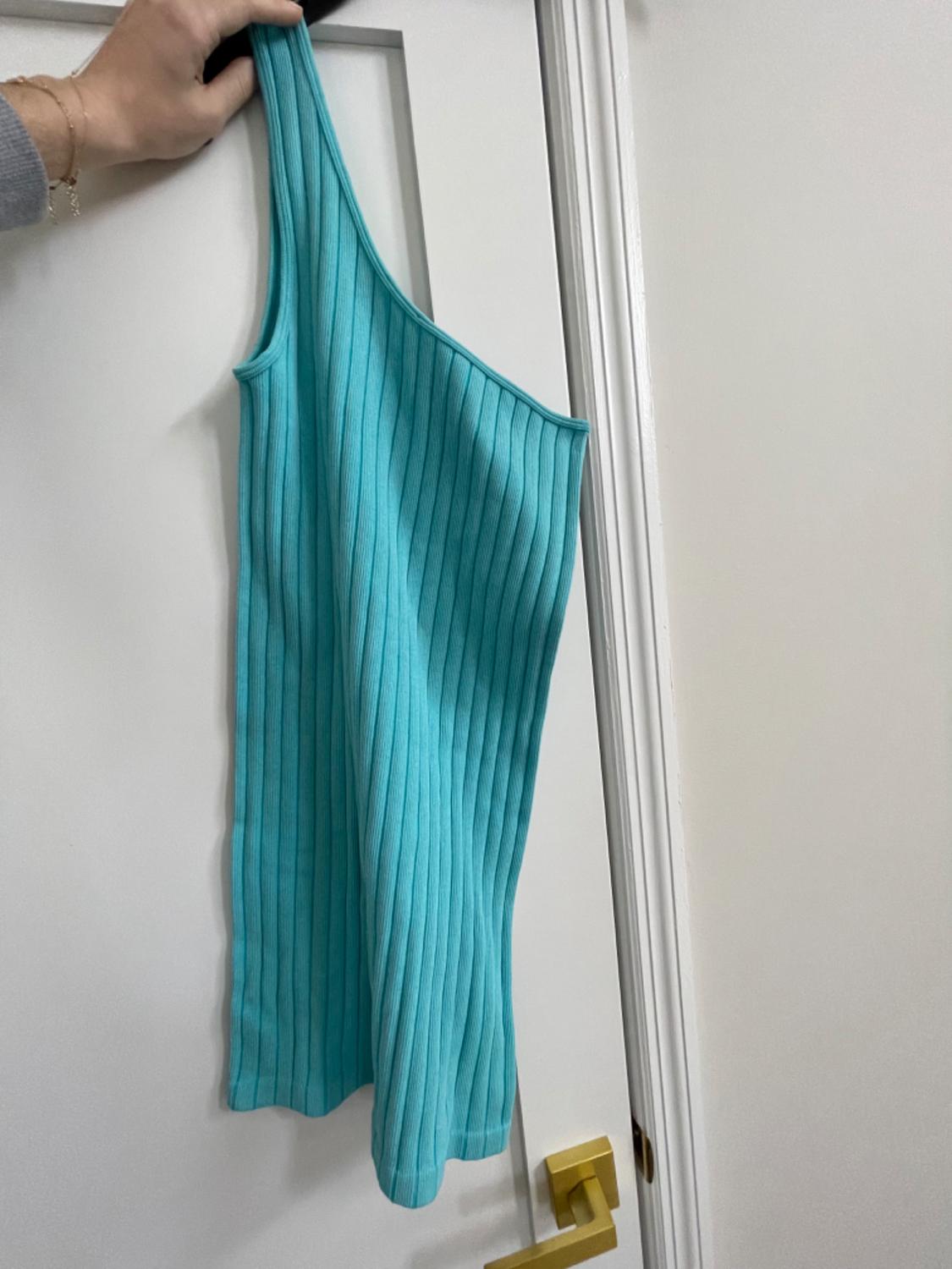 VESTIDO ASIMÉTRICO SEAMLESS - Image 4
