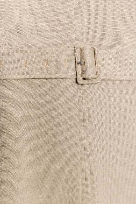ROBE MI-LONGUE AVEC CEINTURE AU TOUCHER DOUX - Camel clair de Zara - Image 7