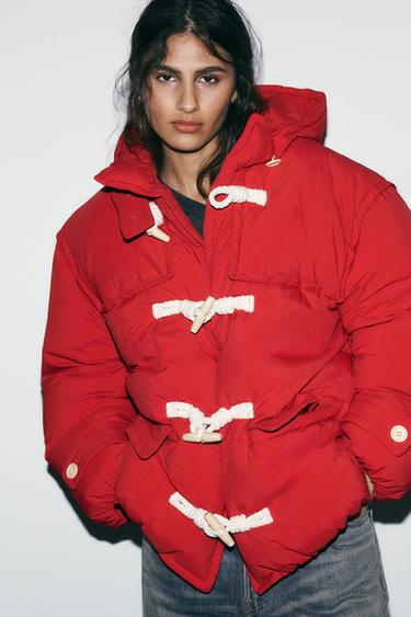 ПУХОВИК С КАПЮШОНОМ, ПУХ И ПЕРО, НА НАВЕСНЫХ ПЕТЛЯХ — КРАСНЫЙ от Zara