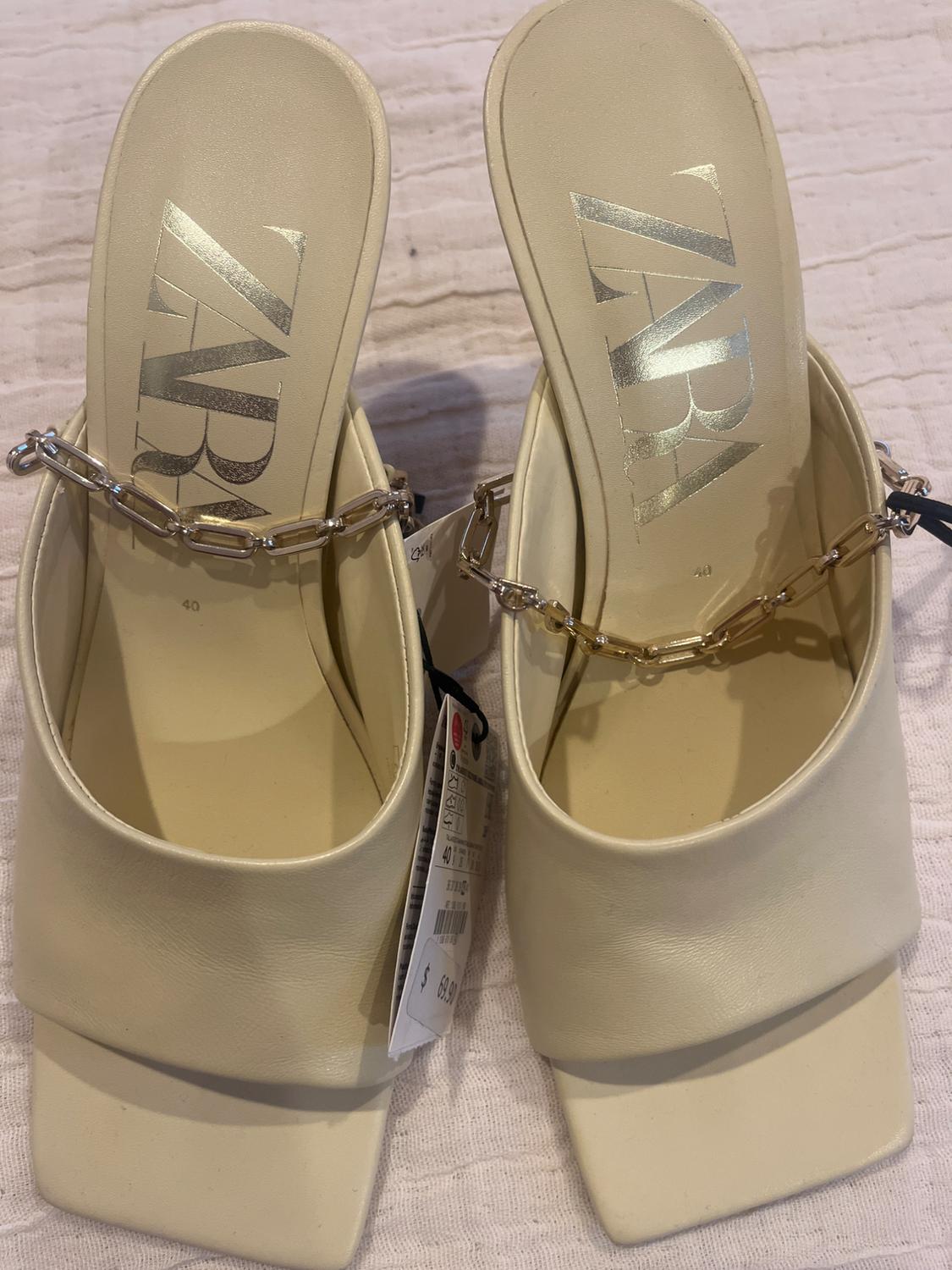 SQUARE TOE HEELS. - Image 3