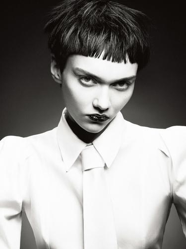 SPARKLE PRESS-ON LIPS - CHERRY by Zara