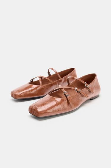 BALLERINES EN CUIR À BOUT CARRÉ - Beige de Zara - Image 2