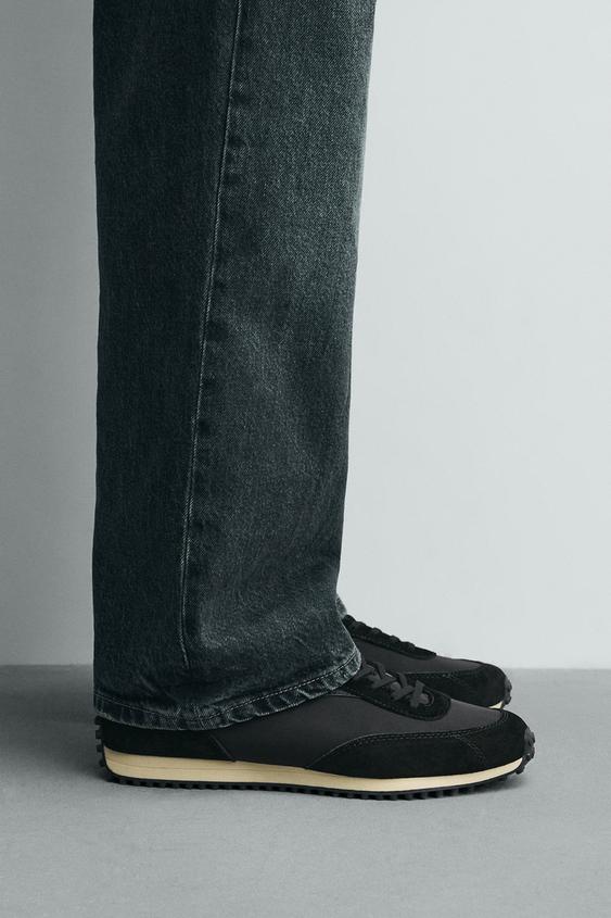 RETRO STYLE SNEAKERS