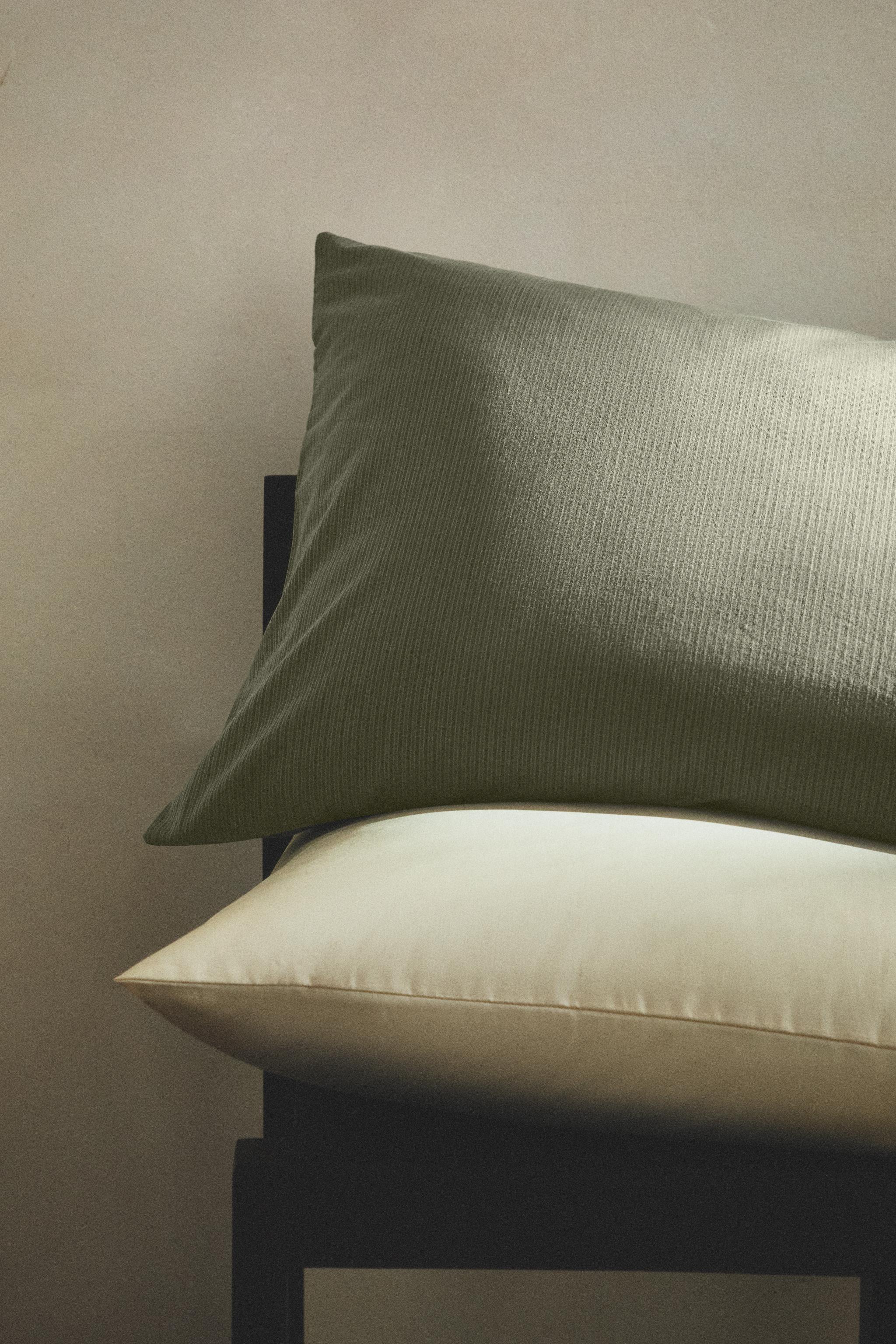 STRIPED COTTON PILLOWCASE