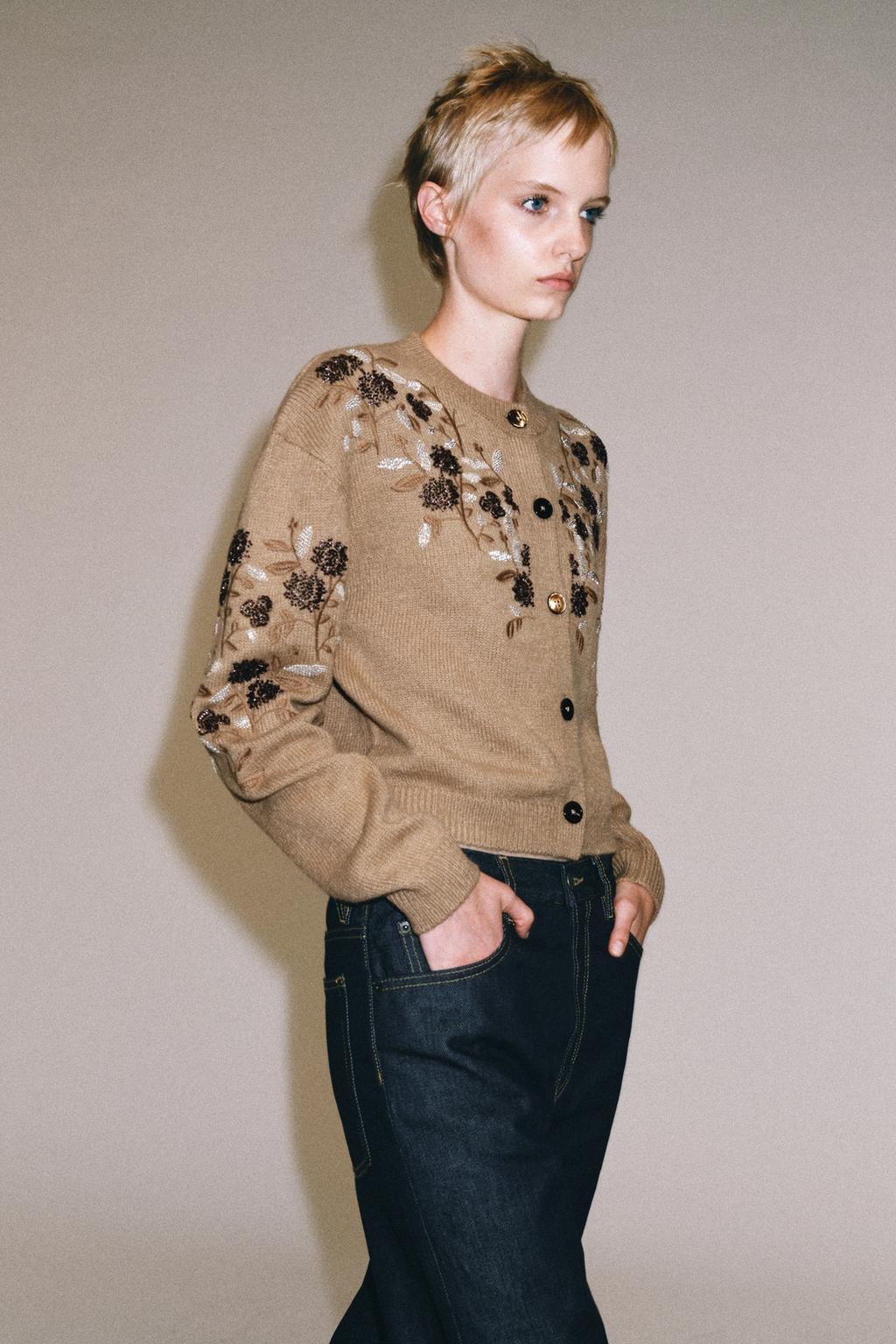 CARDIGAN WITH EMBROIDERY AND BEADS