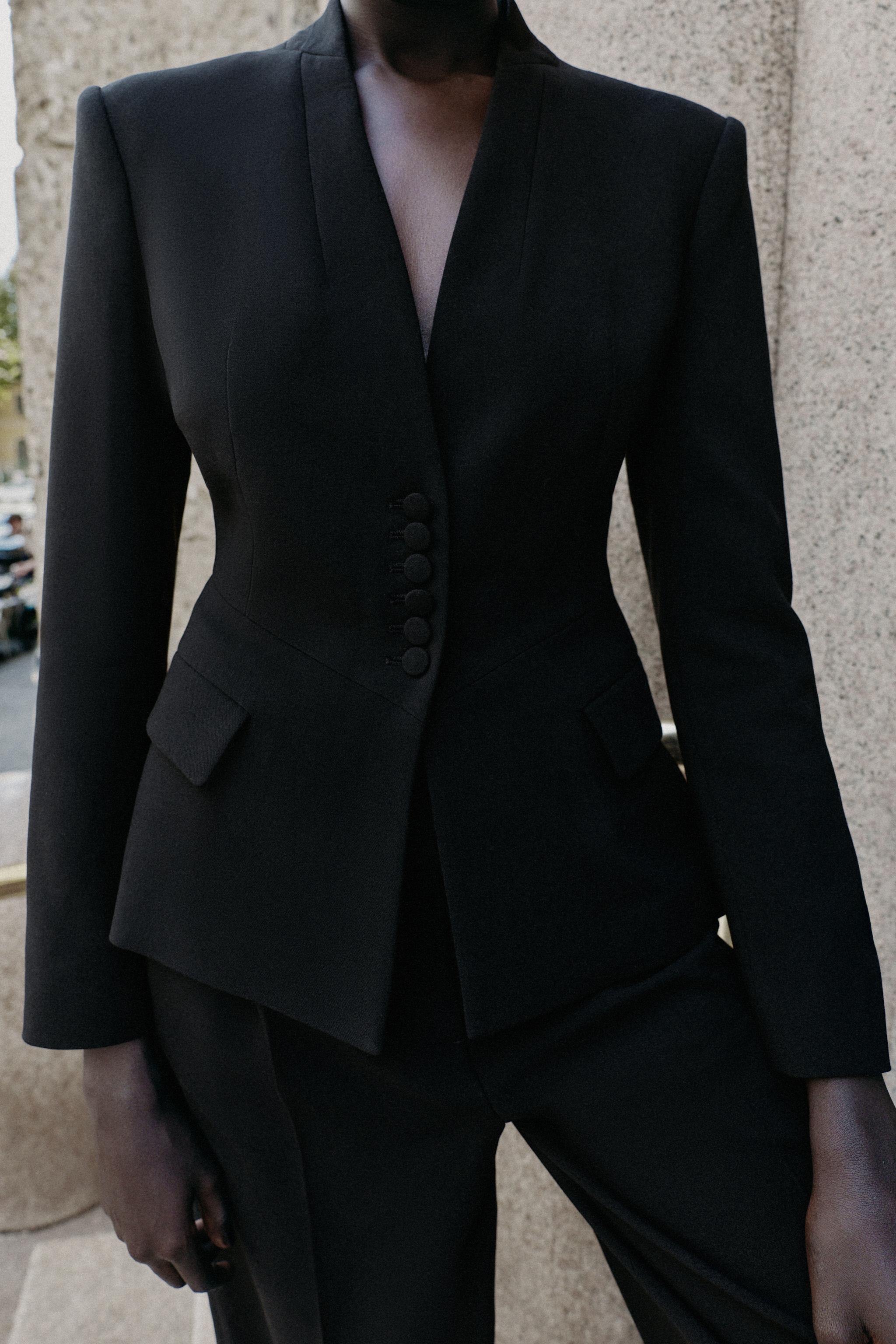 FITTED PEPLUM BLAZER
