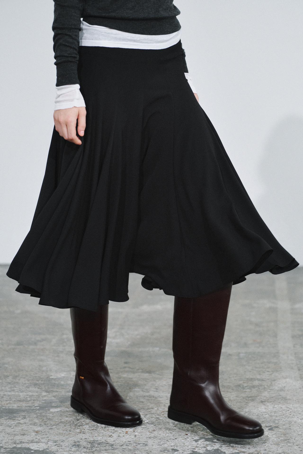 ZW COLLECTION MIDI VOLUME SKIRT — Black