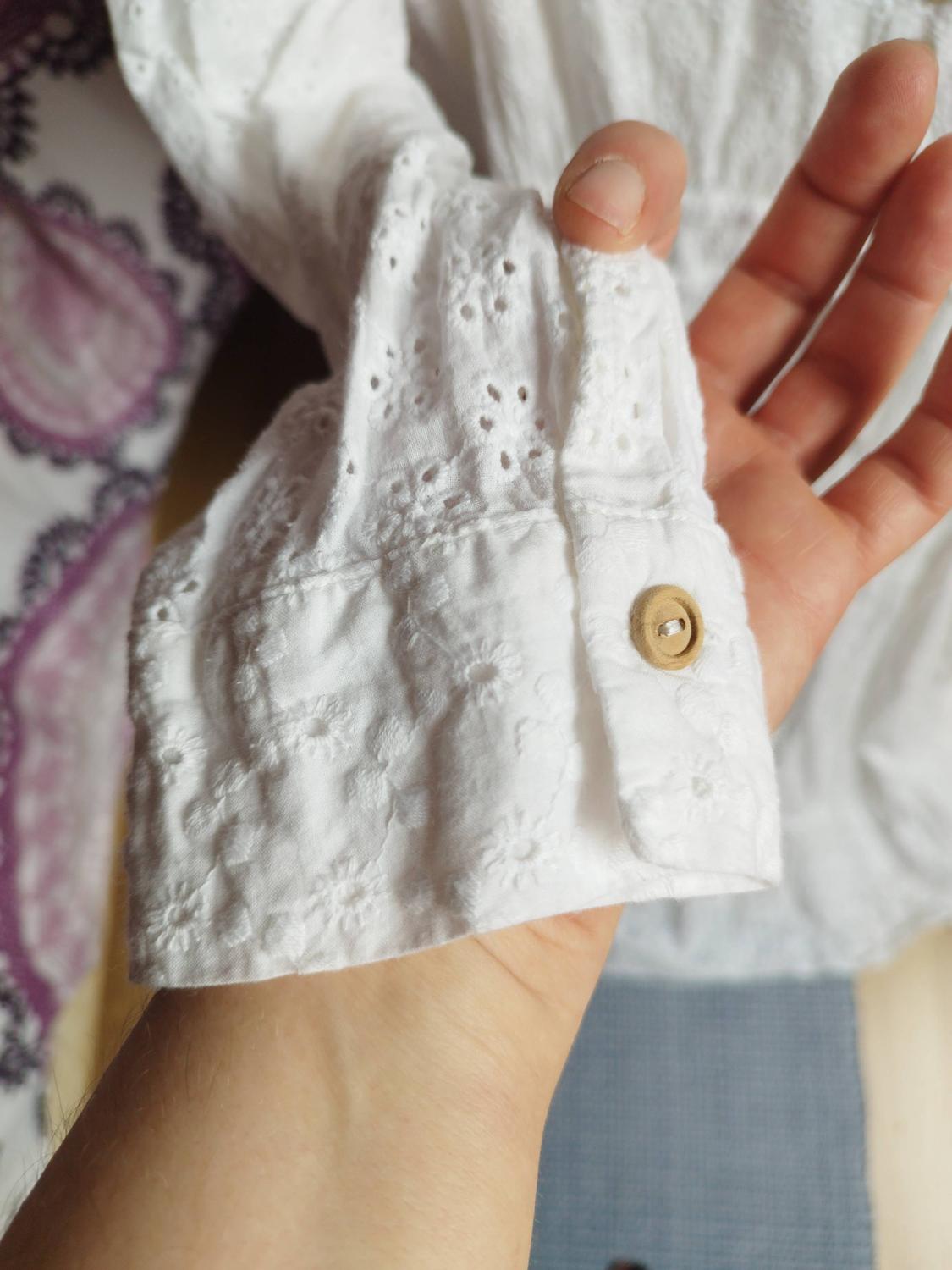 DRESS WITH CUTWORK EMBROIDERY - Image 3