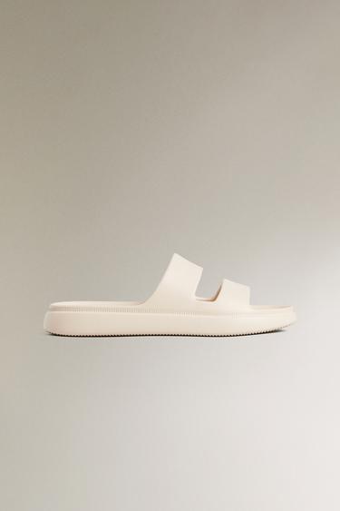 SANDALIA ENGOMADA FLATFORM - Beige claro de Zara