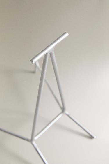 POLISHED METAL DISPLAY STAND - Steel by Zara - Image 3