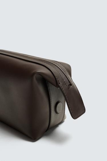 TROUSSE DE TOILETTE EN CUIR - Marron de Zara - Image 2