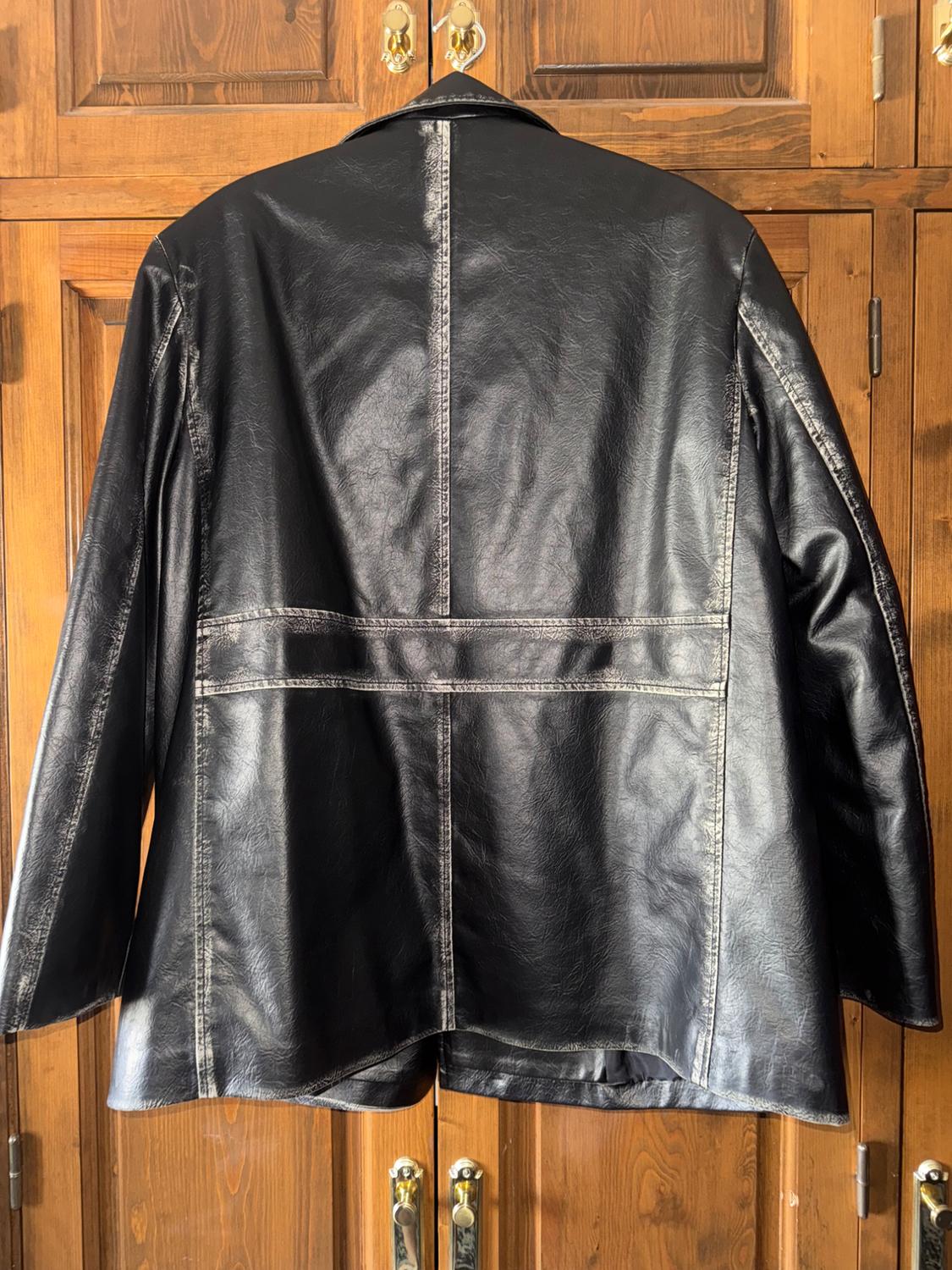 VINTAGE EFFECT LEATHER EFFECT BLAZER - Image 4