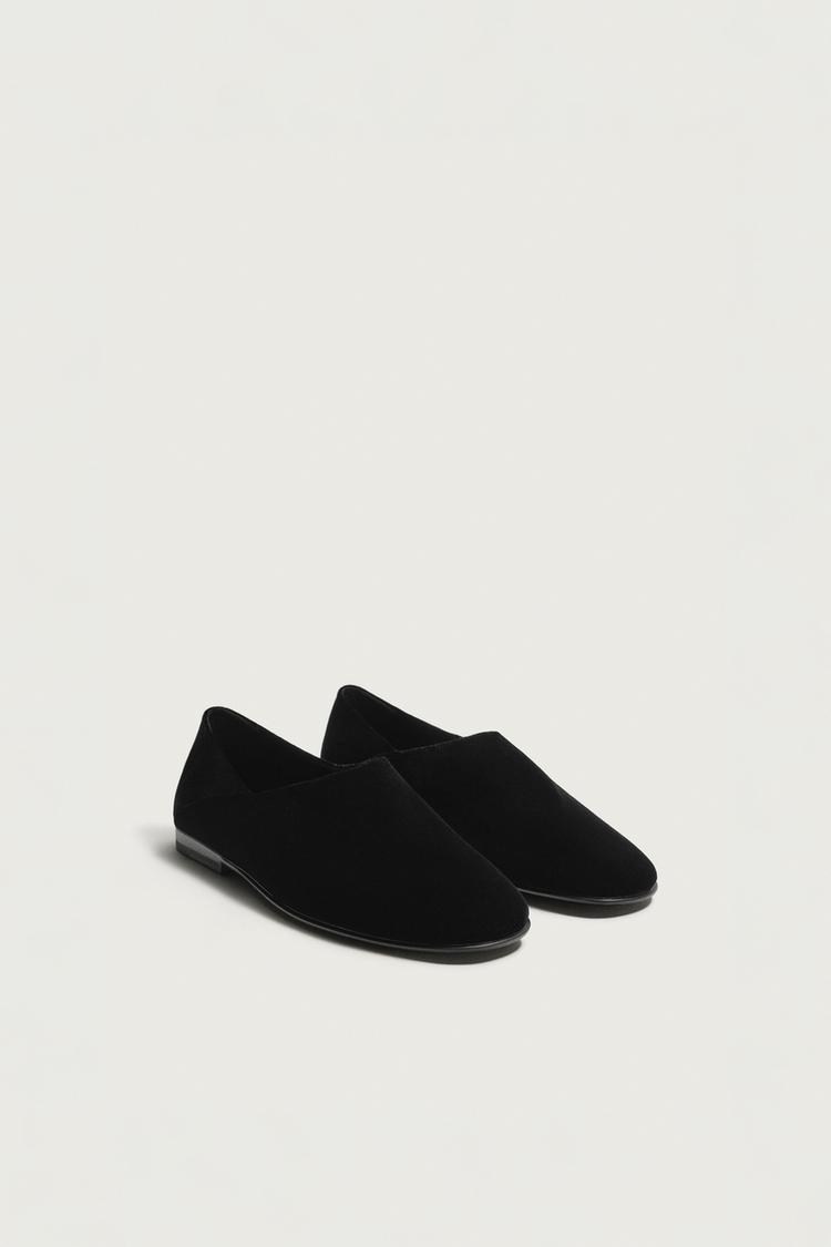 VELVET-EFFECT LOAFERS — Black