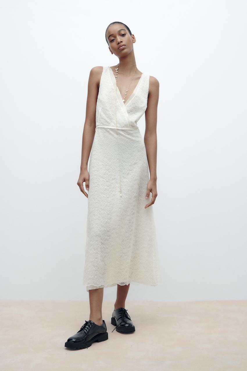 The Zara Wrap Dress: Emblem of Elegance and Adaptability