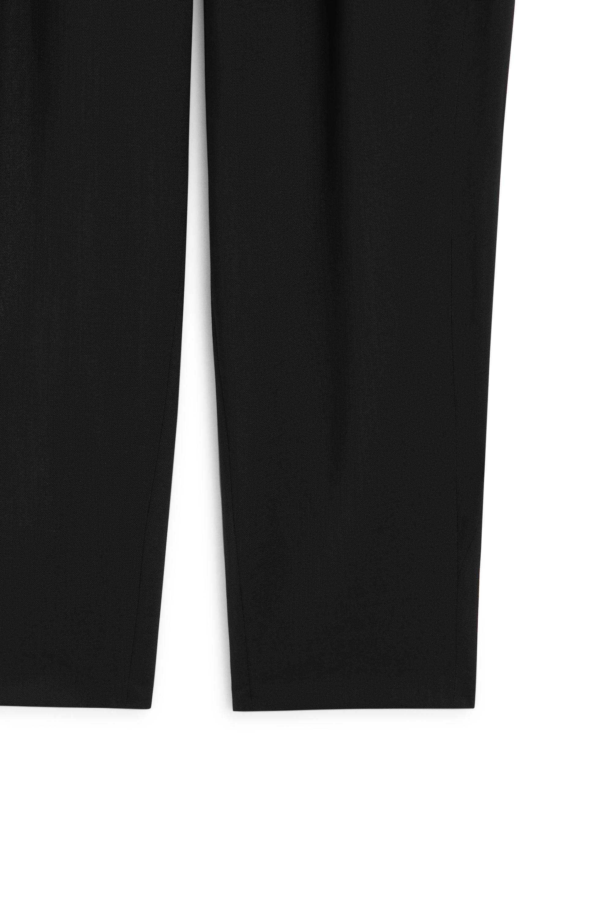 Barrel fit tailored pants with darts - LIMITED EDITION