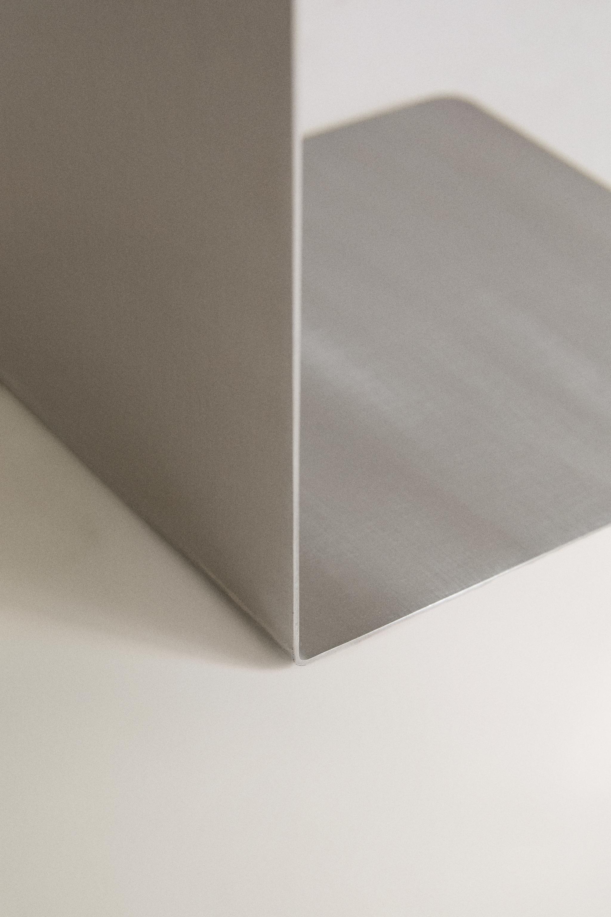 Zara METAL BOOKEND — фото 3