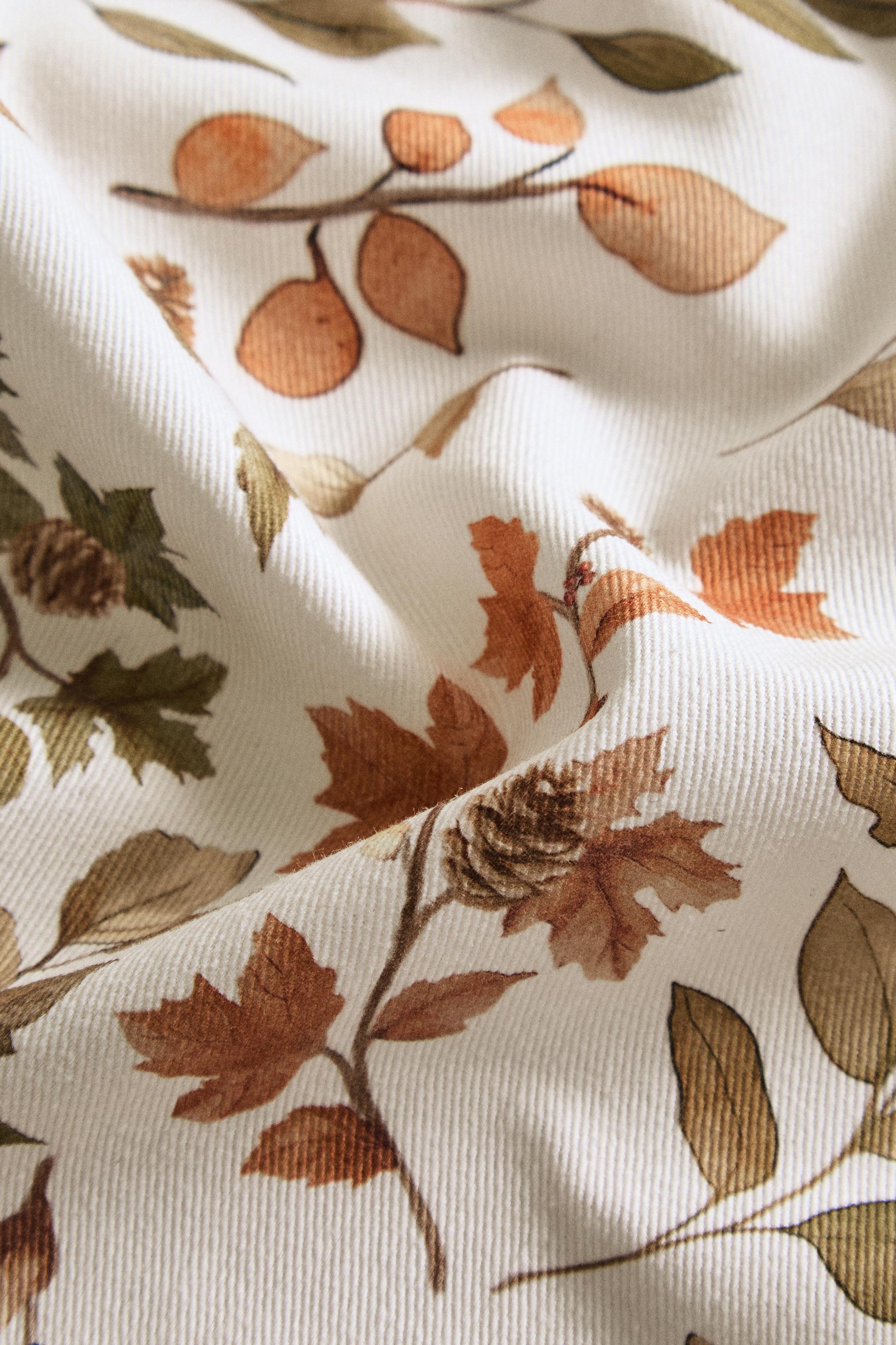 RESIN-COATED COTTON TABLECLOTH WITH LEAVES