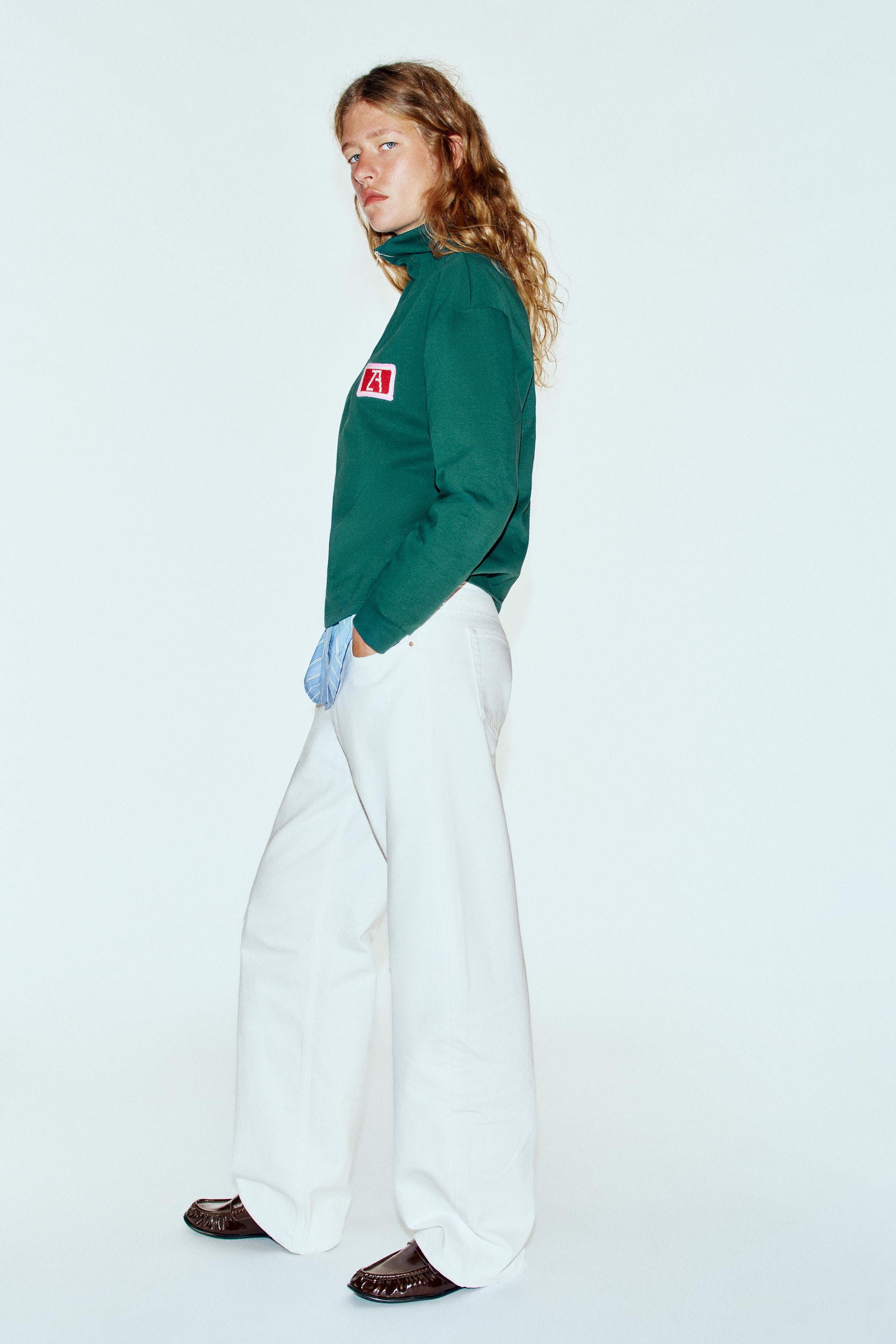 EMBROIDERED ZIP-UP T-SHIRT